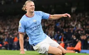 包含Scout焦点对战，哈兰德与50激战尤文图斯分钟，大比分获胜胜负难料！热度持续攀升的词条